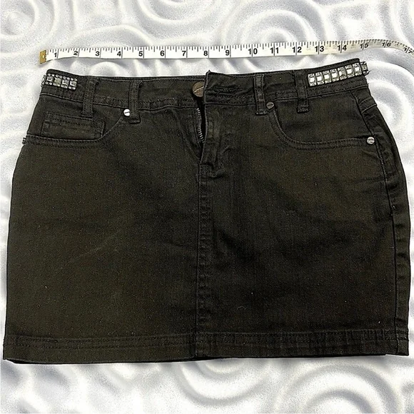 Authentic Motivi Black Skirt | USA Size 2 | Italian Quality - Picture 2 of 8